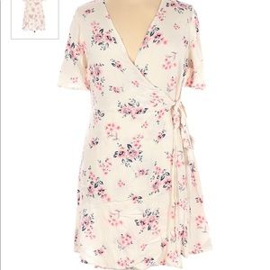 Casual Floral Dress w/ tie